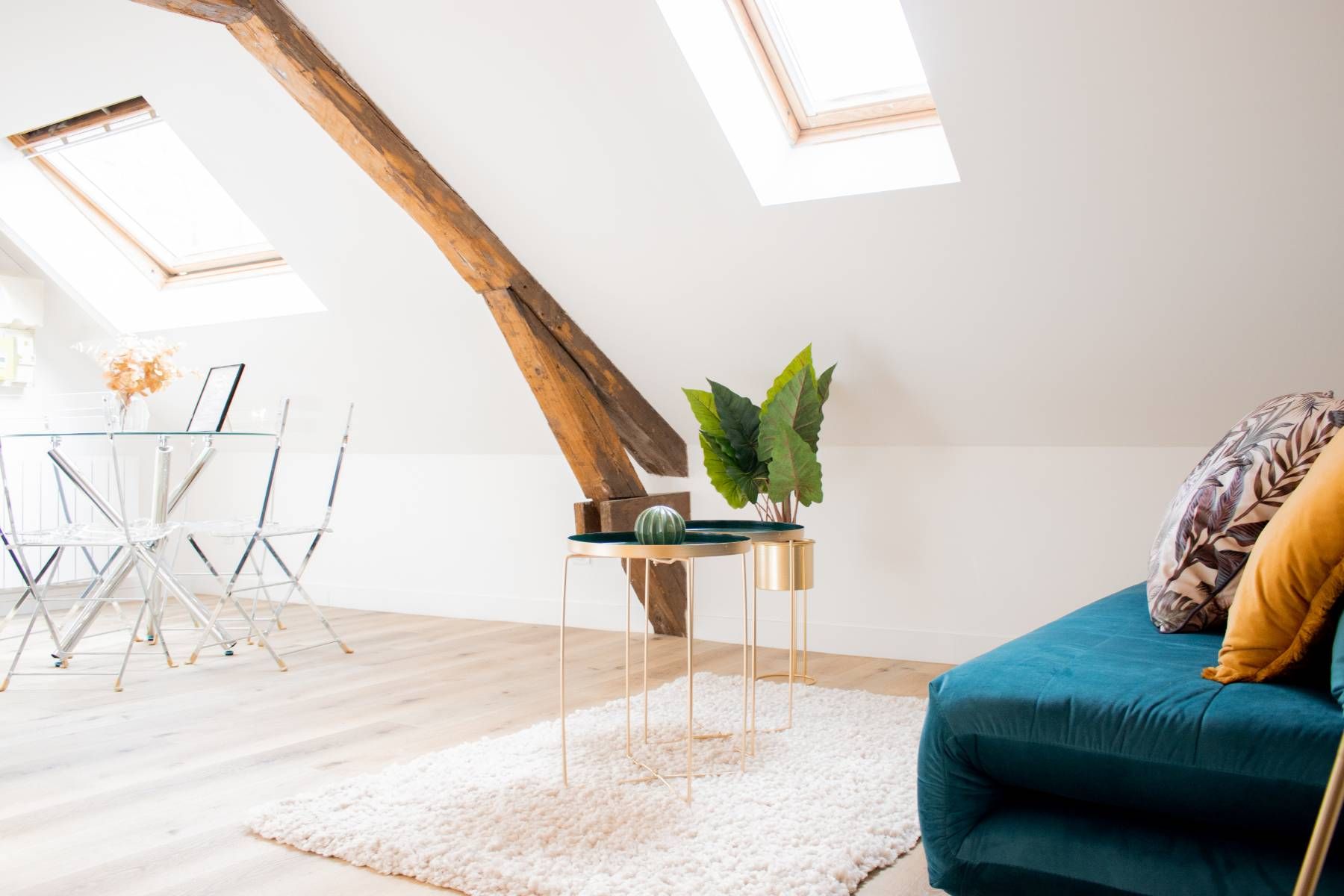 LE BLEU DE NACRE