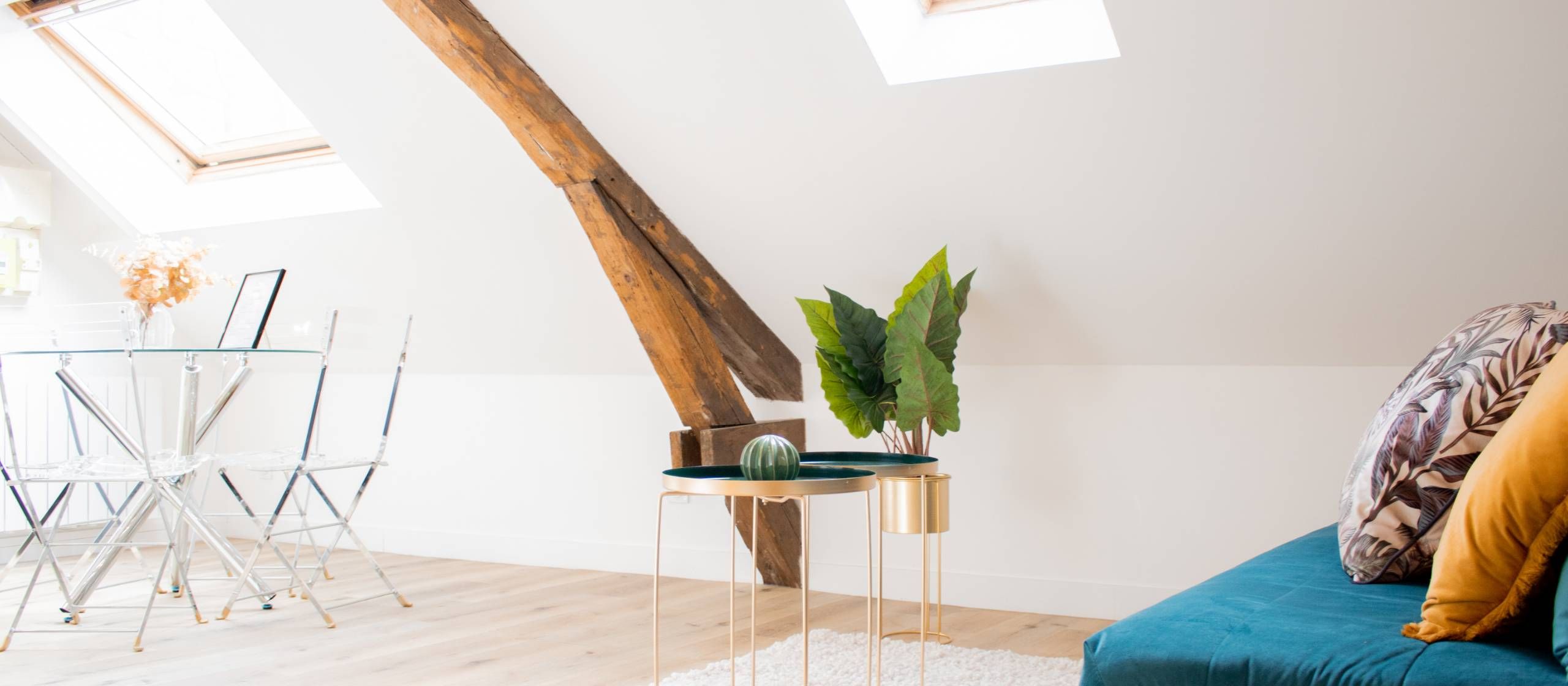 LE BLEU DE NACRE